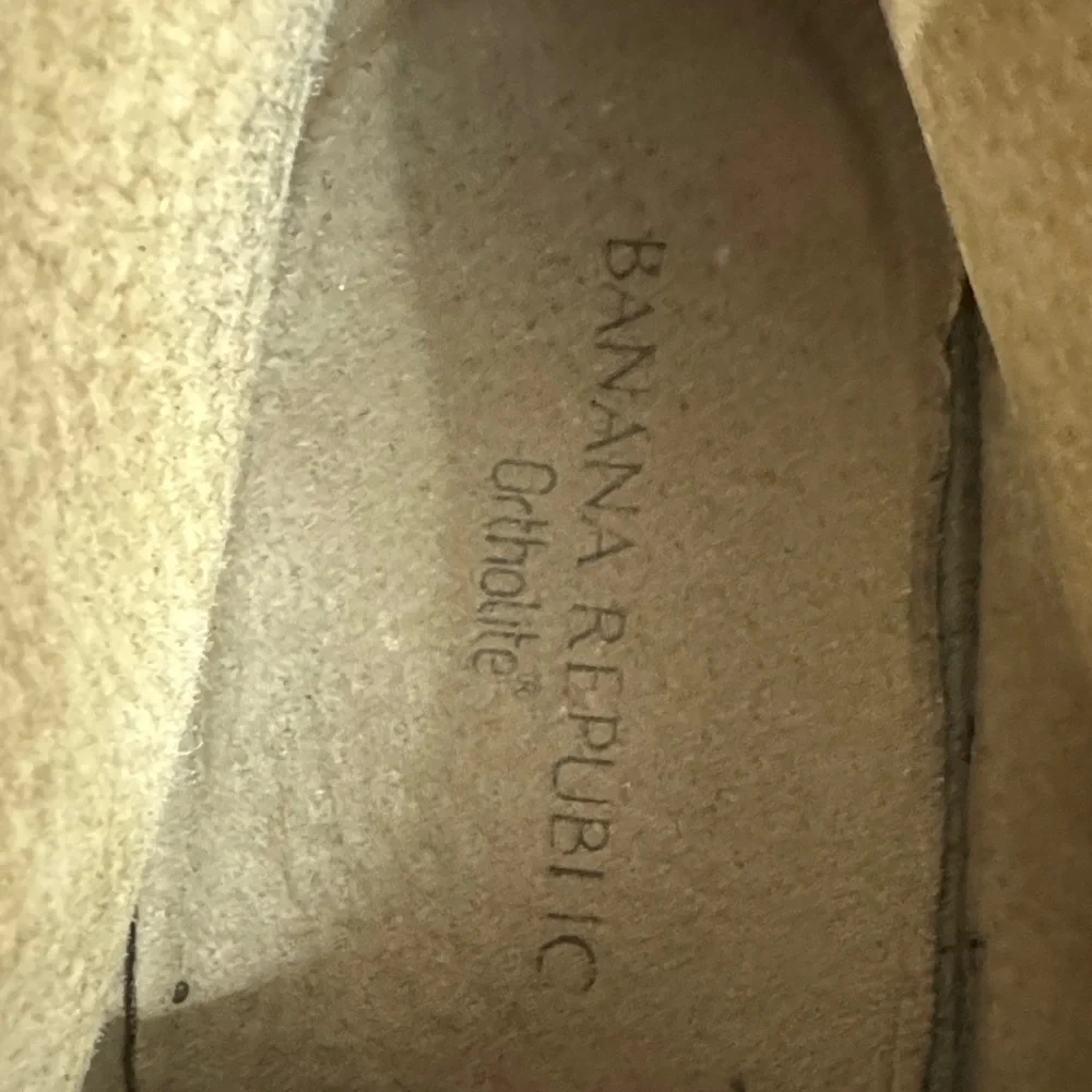 Banana Republic Deep Blue Suede Chukka Boots 9